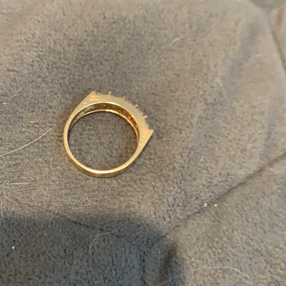14 KT Gold weight 3.84 gr CZ - Picture 2 of 4